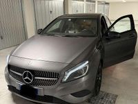 Usata Mercedes A180 Sport Edition 110 CV (80 kW) 2014 Grigio Berlina
