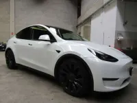 Usata Tesla Model Y Performance 158 kW (215 CV) 2023 Pearl white SUV