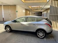 Usata Lancia Delta 189 CV (139 kW) 2008 Grigio Utilitaria