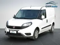 Usata Fiat Doblò 105 CV (77 kW) 2022 Bianco pastello Monovolume