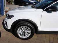 Usata VW T-Roc Life 110 CV (80 kW) 2023 Bianco SUV