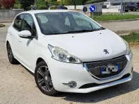 Usata Peugeot 208 Active 82 CV (60 kW) 2013 Bianco Utilitaria