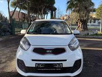 Begagnad Kia Picanto 67 HK (49 kW) 2015 Vit Halvkombi