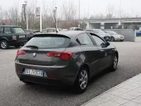 Usata Alfa Romeo Giulietta 120 CV (88 kW) 2011 Grigio Utilitaria