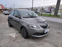 Usata Lancia Ypsilon Gold 69 CV (50 kW) 2023 Gray Utilitaria