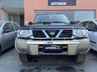 Usata Nissan Patrol 158 CV (116 kW) 2003 Blu/azzurro SUV
