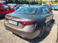 Usata Alfa Romeo Giulia Super 180 CV (132 kW) 2018 Grigio Berlina