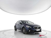 Usata Volvo V40 Ocean Race 114 CV (83 kW) 2015 Blu Utilitaria