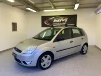 Brugt Ford Fiesta Ghia 80 HK (58 kW) 2002 Sølv Hatchback