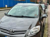 Usata Toyota Auris 2012 Grigio Berlina