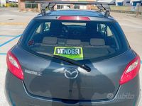 Usata Mazda 2 75 CV (55 kW) 2009 Nero Utilitaria