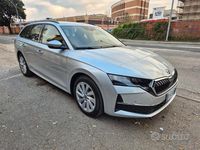 Usata Skoda Octavia Selection 150 CV (110 kW) 2024 Grigio Station wagon