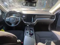 Usata Volvo V60 Business Edition 150 CV (110 kW) 2019 Grigio Station wagon