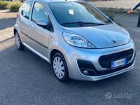 Usata Peugeot 107 68 CV (50 kW) 2014 Grigio Utilitaria