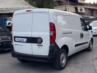 Usata Fiat Doblò S 105 CV (77 kW) 2022 Bianco Monovolume