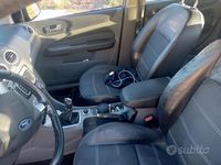 Usata Ford Focus 100 CV (73 kW) 2008 Blu Berlina