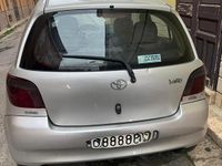 Usata Toyota Yaris 75 CV (55 kW) 2003 Grigio Berlina