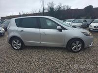 Usata Renault Scénic III 110 CV (80 kW) 2013 Grigio Monovolume