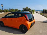 Usata Toyota Aygo X-cite 72 CV (52 kW) 2019 Arancione Utilitaria