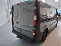 Usata Renault Trafic 95 CV (69 kW) 2018 Grigio Monovolume