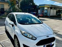 Usata Ford Fiesta 75 CV (55 kW) 2016 Bianco Berlina