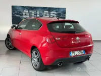 Usata Alfa Romeo Giulietta Exclusive 150 CV (110 kW) 2014 Rosso Utilitaria