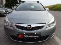 Usata Opel Astra Cosmo 140 CV (102 kW) 2012 Grigio Station wagon