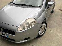 Usata Fiat Grande Punto 75 CV (55 kW) 2006 Grigio Utilitaria