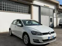 Usata VW Golf VII Highline 105 CV (77 kW) 2013 Bianco Berlina