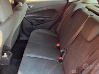 Usata Ford Fiesta 75 CV (55 kW) 2017 Rosso Berlina