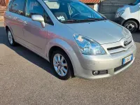 Usata Toyota Corolla Verso Sol 110 CV (80 kW) 2007 Grigio Monovolume