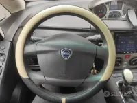 Usata Lancia Musa 77 CV (56 kW) 2010 Bianco Monovolume