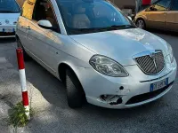 Usata Lancia Ypsilon 75 CV (55 kW) 2009 Bianco Utilitaria