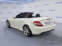 Usata Mercedes SLK280 231 CV (169 kW) 2007 Bianco Cabrio