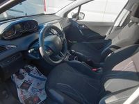 Usata Peugeot 208 68 CV (50 kW) 2014 Utilitaria