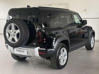 Usata Land Rover Defender SE 249 CV (183 kW) 2022 Santorini black SUV