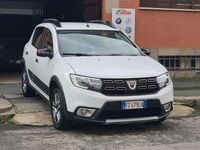 Usata Dacia Sandero Stepway 90 CV (66 kW) 2019 Bianco Utilitaria