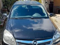 Usata Opel Astra 110 CV (80 kW) 2010 Nero Station wagon