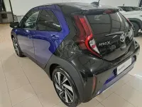 Usata Toyota Aygo X Lounge 72 CV (52 kW) 2024 Blu SUV