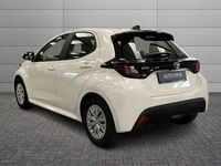Nuova Toyota Yaris Hybrid Active 116 CV (85 kW) 2026 Bianco Berlina