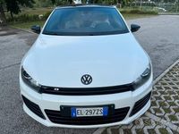 Begagnad VW Scirocco R 265 HK (194 kW) 2012 Vit Sportkupé