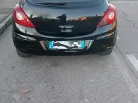 Usata Opel Corsa 45 CV (33 kW) 2010 Nero Utilitaria