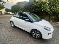 Usata Opel Adam Rocks 70 CV (51 kW) 2018 Bianco Utilitaria