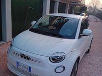 Usata Fiat 500e Icon 42 kW (58 CV) 2022 Bianco Utilitaria