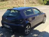 Usata Alfa Romeo 147 120 CV (88 kW) 2006 Bluazzurro Utilitaria