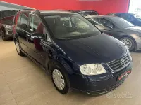 Usata VW Touran 105 CV (77 kW) 2005 Blu Monovolume