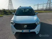 Usata Dacia Dokker Lauréate 90 CV (66 kW) 2017 Bianco Monovolume