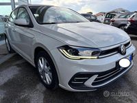 Usado VW Polo Life 80 CV (58 kW) 2023 Beige Utilitario