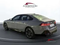 Nuova BMW i5 M Sport 289 kW (394 CV) 2026 Brooklyn grey metallic Berlina
