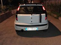 Usata Fiat Punto 60 CV (44 kW) 2001 Bianco Utilitaria
